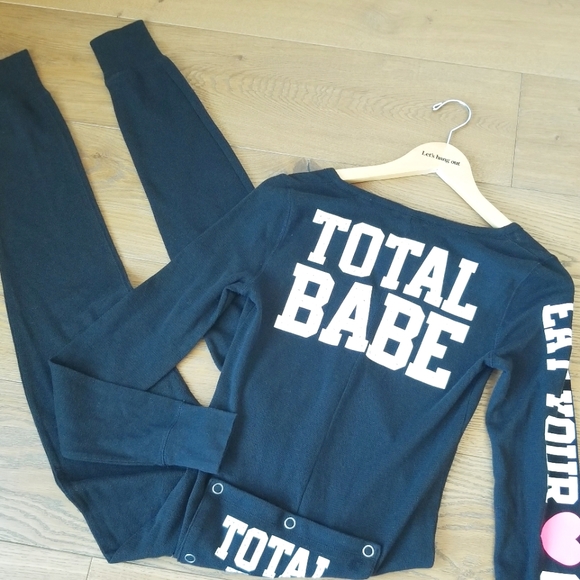 Victoria's Secret PINK Vintage Pajama Sleep Onesie I Only Sleep in PINK NWT - Picture 5 of 12